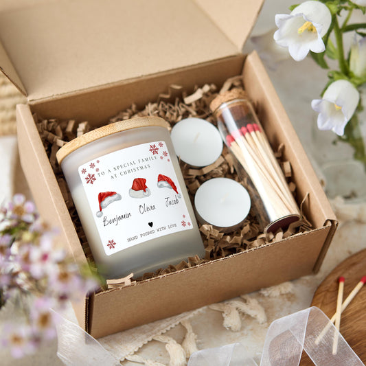 Christmas Gift for Families, Merry Christmas To Special Family Personalised Candle Present for Friends, Christmas Eve Stocking Filler