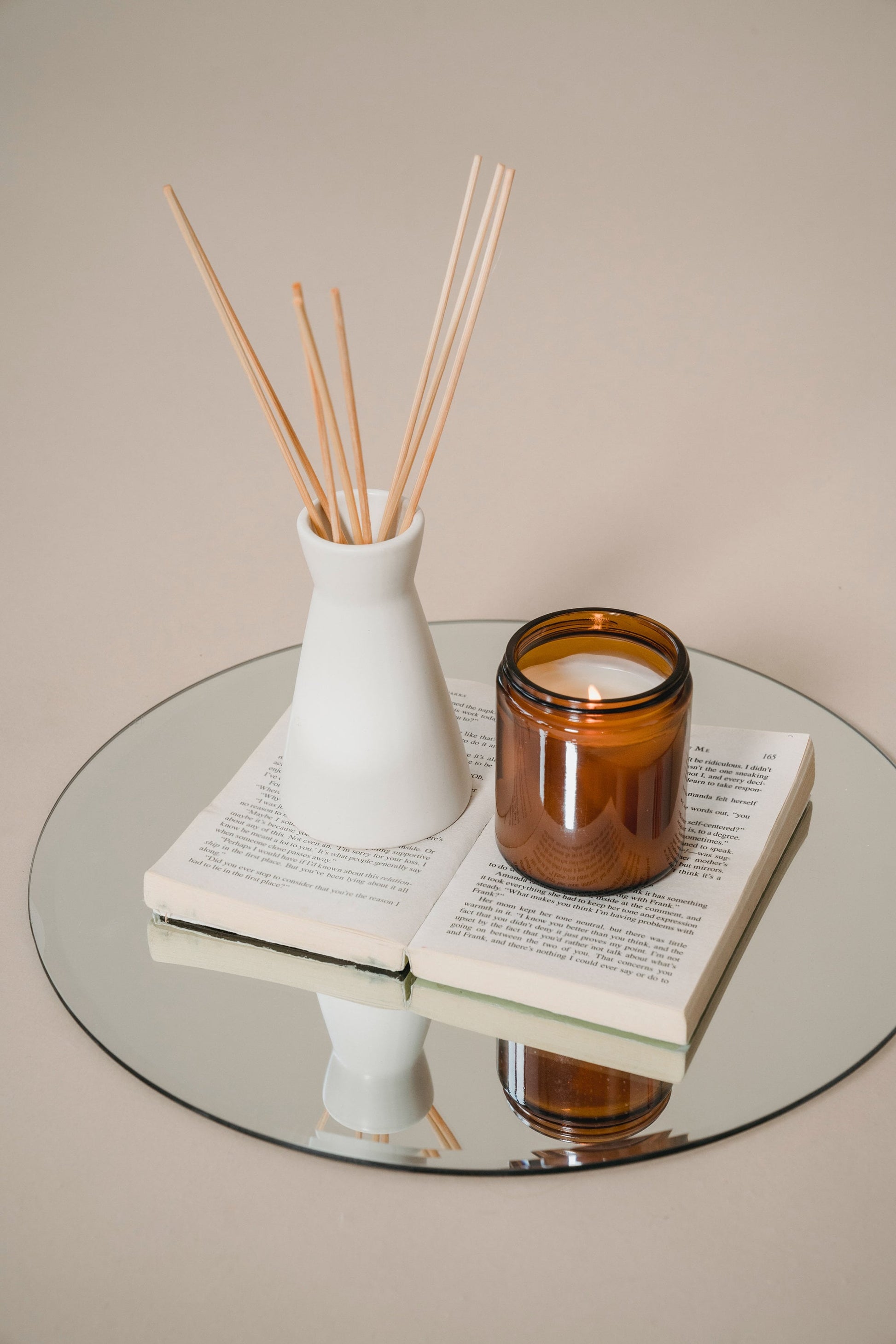 CANDLE IN AMBER JAR